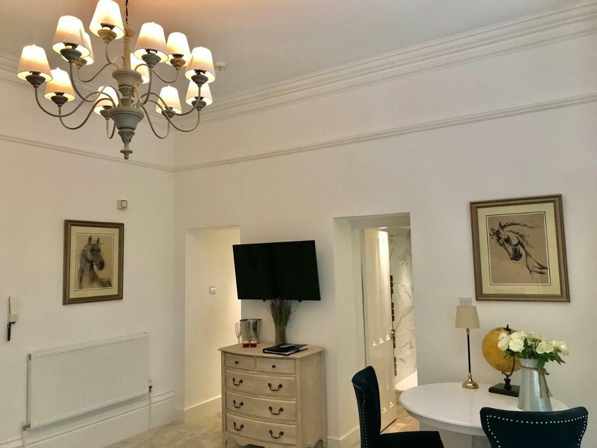 Ranmoor Serviced Apartments - The Courtyard Suite Sheffield Extérieur photo